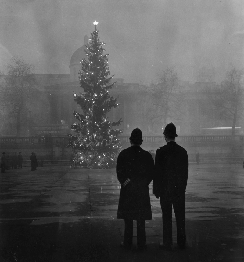 Illustration for article titled Brooding Photos Of the Deadly “London Fog”
